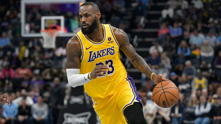 Δείτε βίντεο: Ασταμάτητος στα 41 του Λε Μπρόν Τζέιμς, έκανε απίστευτα πράγματα στο παρκέ 