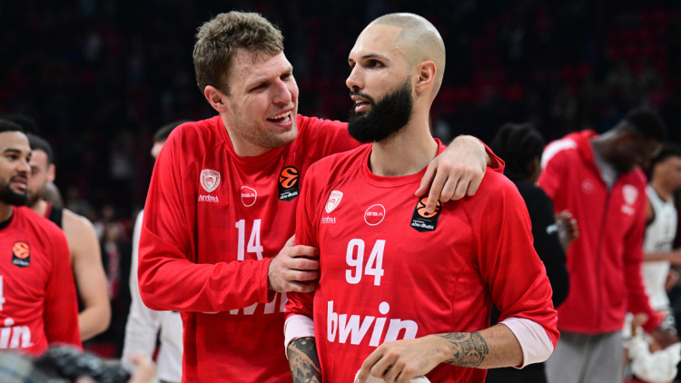 Ο Φουρνιέ τρολάρει τον Βεζένκοφ μετά την κατάκτηση του MVP της Euroleague