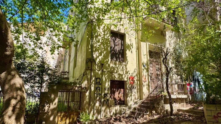 Ακίνητα: Στο προσκήνιο το μέλλον των διατηρητέων κτηρίων, τι ζητούν οι ιδιοκτήτες