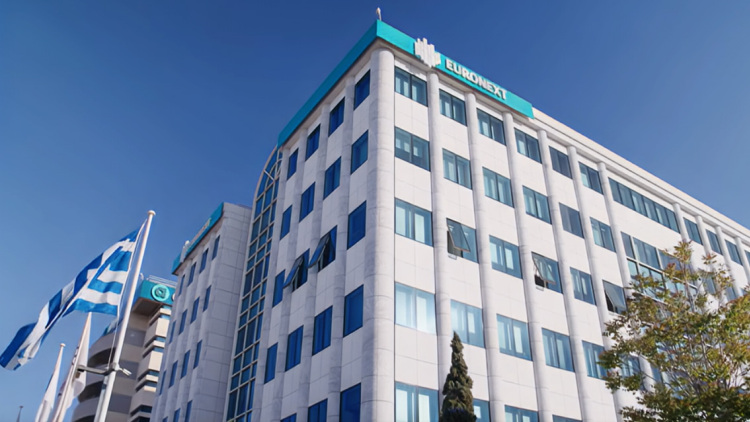 ΑΧΙΑ – Alpha Finance: Η Ελλάδα ολοκληρώνει το πέρασμα στις ανεπτυγμένες αγορές – Eπόμενο στοίχημα το re-rating 