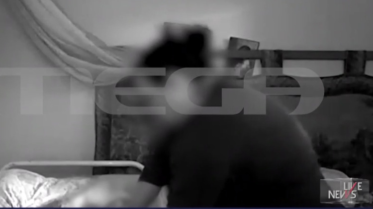 Σοκαριστικό βίντεο από τη Χίο: Οικιακή βοηθός χτυπάει στο κεφάλι 98χρονο και του δένει τα χέρια για να μην αντιστέκεται