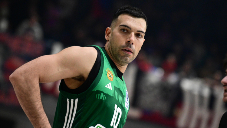 Σοκ με Σλούκα στον Παναθηναϊκό, χάνει τη σειρά με τη Βαλένθια
