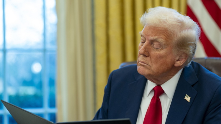 Ο Τραμπ συζήτησε τη νέα πρόταση του Ιράν με τους συμβούλους του