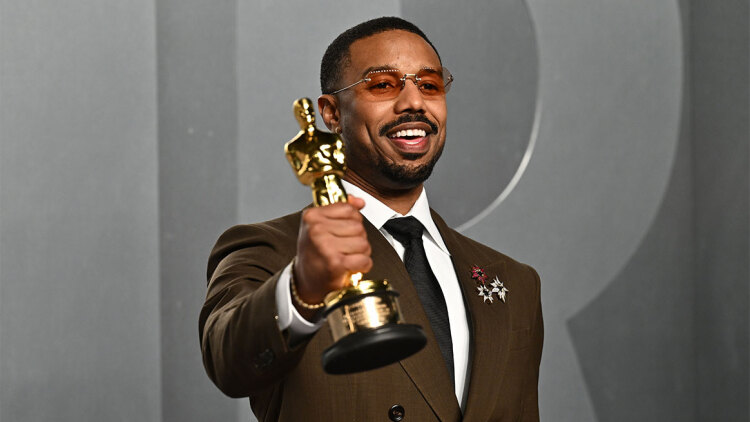 Ο Μάικλ Μπ. Τζόρνταν δεν ξέρει πού να βάλει το Όσκαρ του: Αυτή τη στιγμή βρίσκεται στην ντουλάπα μου, δήλωσε 