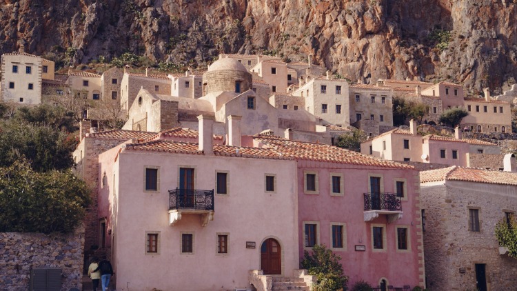 Πρωτομαγιά 2026: Οι ταξιδιωτικές προτιμήσεις των Ελλήνων εντός και εκτός συνόρων – Οι πιο δημοφιλείς προορισμοί