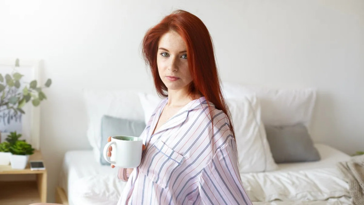 Βραδινά ροφήματα που ρίχνουν την κορτιζόλη και φέρνουν ήρεμο ύπνο – Ποια έχουν το αντίθετο αποτέλεσμα
