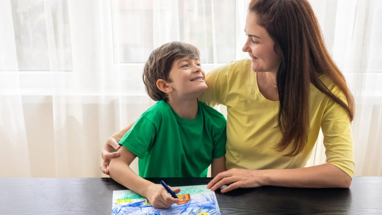 «Ποιος θα τον φροντίζει όταν εγώ δεν θα υπάρχω;» – H αγωνία μιας μητέρας με παιδί στο φάσμα αυτισμού
