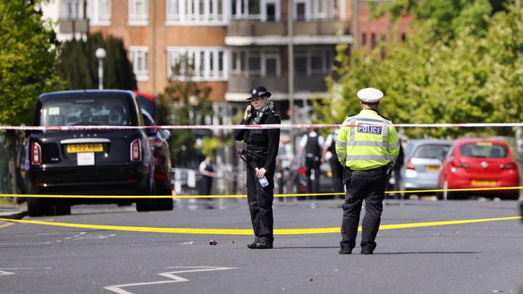 Βίντεο από την επίθεση με μαχαίρι στο Λονδίνο, σε σταθερή κατάσταση οι δύο τραυματίες