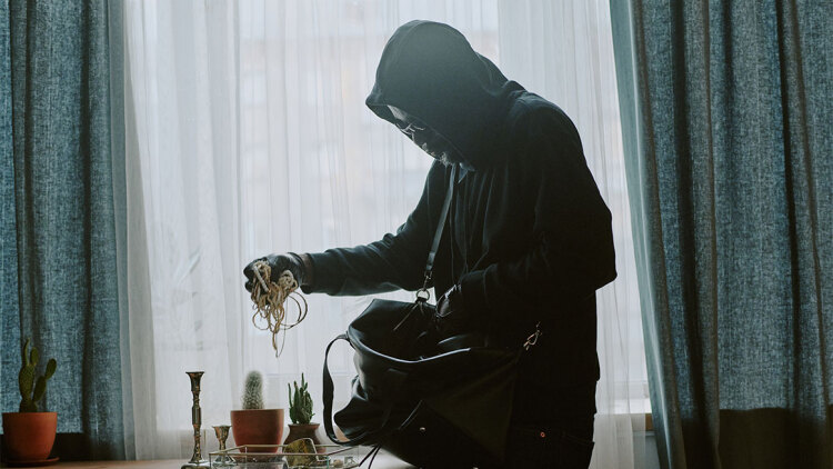 Το πρώτο δωμάτιο που ψάχνουν οι κλέφτες όταν μπαίνουν σε ένα σπίτι