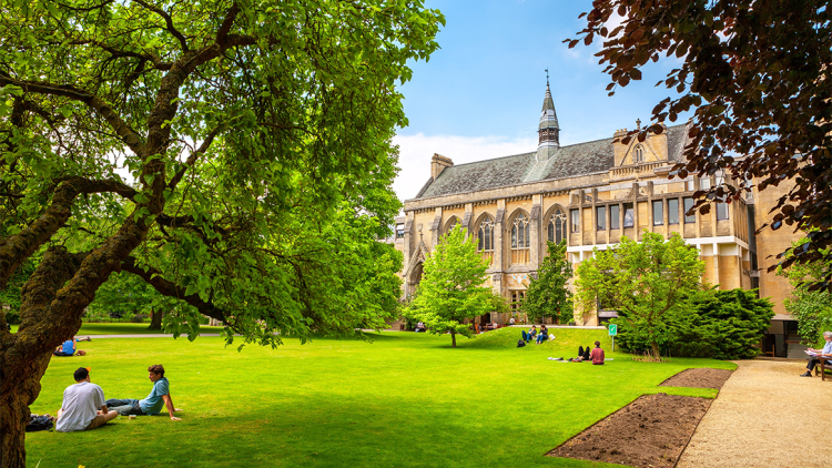 Αυτό είναι το μυστικό για την εισαγωγή στο Πανεπιστήμιο της Οξφόρδης