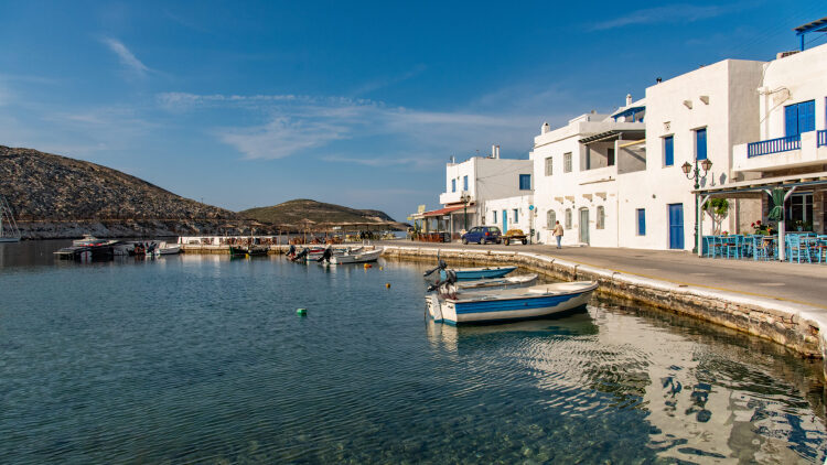 Τήνος: Εξερευνώντας τα αξιοθέατα και όμορφα χωριά της
