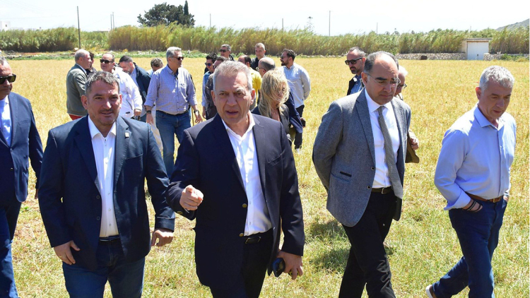 Επενδύσεις 3,75 εκατ. ευρώ για νέες αθλητικές υποδομές σε Πάρο και Κυκλάδες
