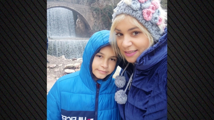 «Σε γέννησα για να μου φύγεις στα 13»: Η σπαρακτική ανάρτηση της μητέρας του 13χρονου που σκοτώθηκε με το πατίνι στην Ηλεία