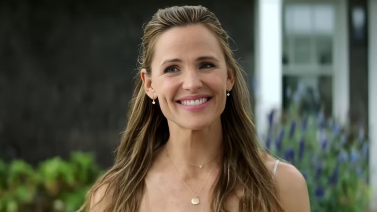 Η Τζένιφερ Γκάρνερ πρωταγωνιστεί στη σειρά The Five Star Weekend, δείτε το τρέιλερ