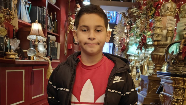 Θρήνος για τον 13χρονο Κωνσταντίνο που σκοτώθηκε στην Ηλεία: Το πατίνι το έκανε δώρο η οικογένεια, το έπαιρνε συνέχεια, λέει η γιαγιά του