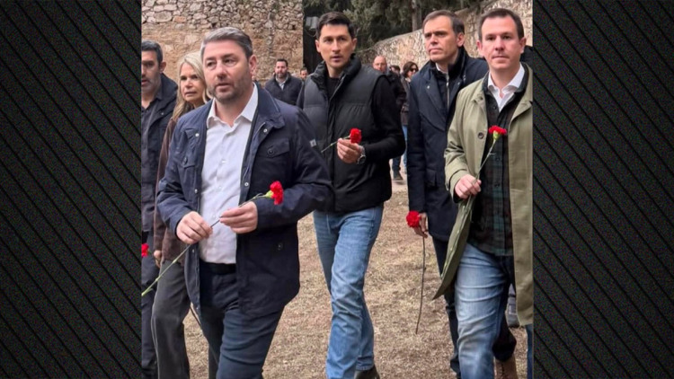 Ο Γεωργιάδης ανέβασε τη φωτό Ανδρουλάκη με κόκκινο γαρύφαλλο στην Καισαριανή και τρολάρει: Το κόμμα Τσίπρα έχει άμεσες επιπτώσεις