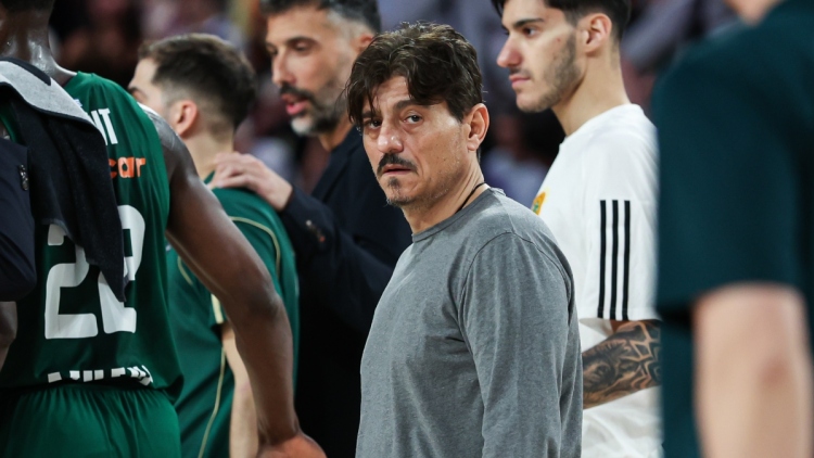 Ο Γιαννακόπουλος κλείνει το Instagram για «πνευματική συντήρηση»