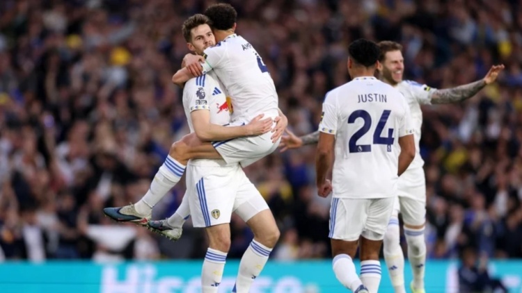 Premier League: Νίκη σωτηρίας για τη Λιντς, 3-1 την Μπέρνλι, δείτε τα γκολ 