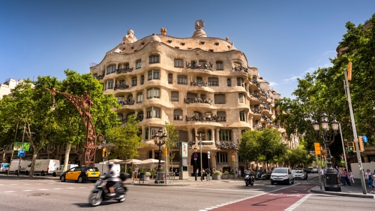 Η τελευταία ένοικος της Casa Milà του Γκαουντί αποκαλύπτει πώς είναι να ζεις μέσα σ' ένα... αριστούργημα