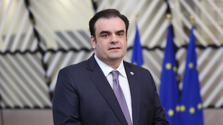 Πιερρακάκης: Η Ευρώπη να περάσει από την ανθεκτικότητα στην επίθεση