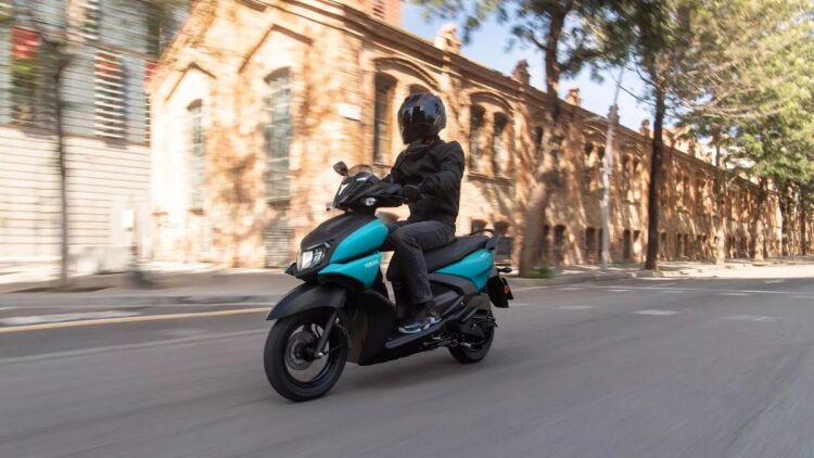 Yamaha RayZR: Σε 1,5 χρόνο έχεις κάνει απόσβεση
