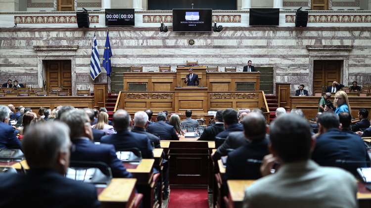 ΝΔ: Κινήσεις αποδραματοποίησης ενόψει Κοινοβουλευτικής Ομάδας- Χωρίς Καραμανλή το Συνέδριο