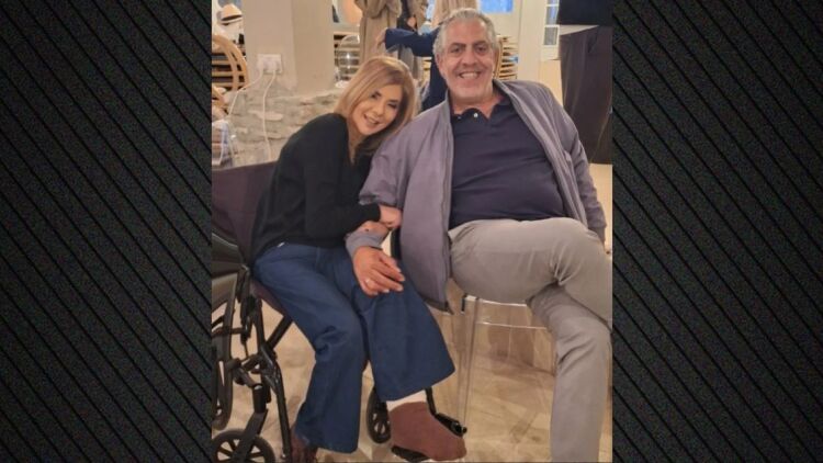 Η Βάσια Παναγοπούλου με αναπηρικό αμαξίδιο σε γυρίσματα μετά το ατύχημα στο αεροδρόμιο της Κωνσταντινούπολης, δείτε φωτογραφίες