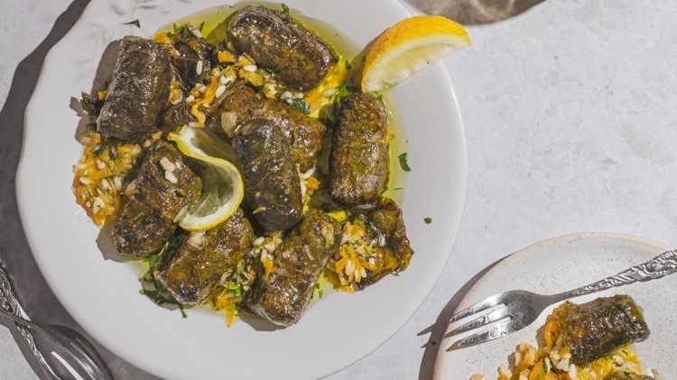 Ντολμαδάκια στη γάστρα από την Μαρία Κλήμη