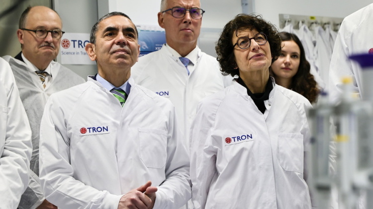 BioNTech: Η πτώση της υπερδύναμης της πανδημίας