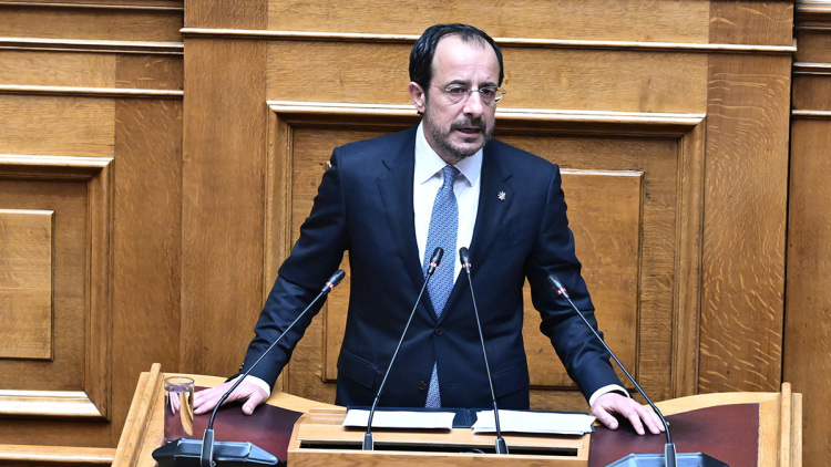 Ομιλία Χριστοδουλίδη στη Βουλή: «Η επανένωση είναι το τάμα που ενώνει Κύπρο και Ελλάδα»