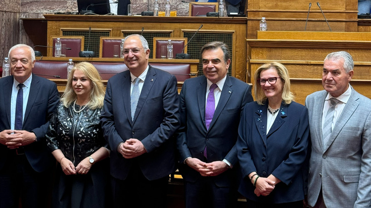 Συνεδρίαση επιτροπών της Βουλής για το νέο ευρωπαϊκό σχέδιο για τη θάλασσα, τις επενδύσεις 1 δισ. ευρώ, την προστασία της βιοποικιλότητας και τη στήριξη της αλιείας