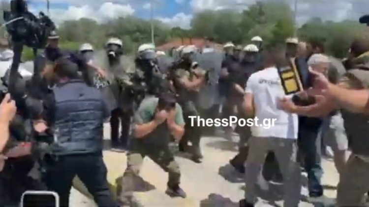 Επεισόδια ανάμεσα σε αγρότες και δυνάμεις των ΜΑΤ στις Σέρρες