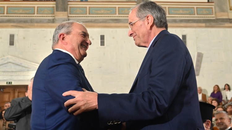«Τα διαζύγια στην παράταξη δεν πήγαν ποτέ καλά»: Ποια στελέχη της ΝΔ ζήτησαν επιστροφή Σαμαρά και Καραμανλή