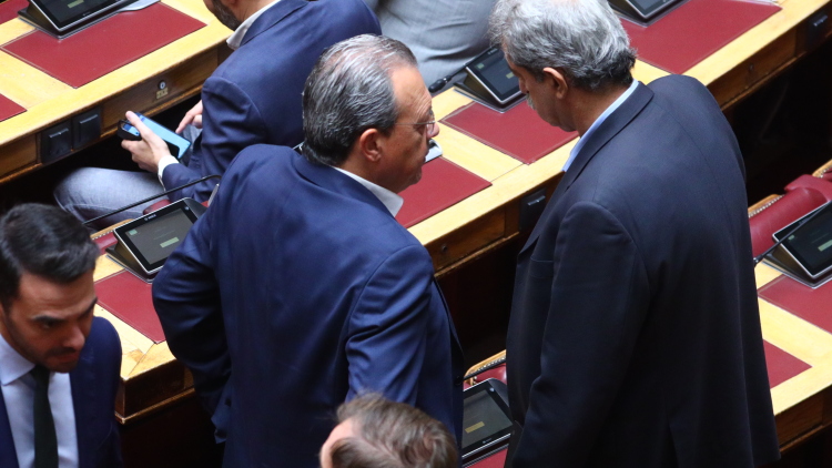 Η επόμενη μέρα στον ΣΥΡΙΖΑ μετά τη διαγραφή Πολάκη: Η «κίτρινη κάρτα», η Επιτροπή Δεοντολογίας και το κόμμα Τσίπρα

