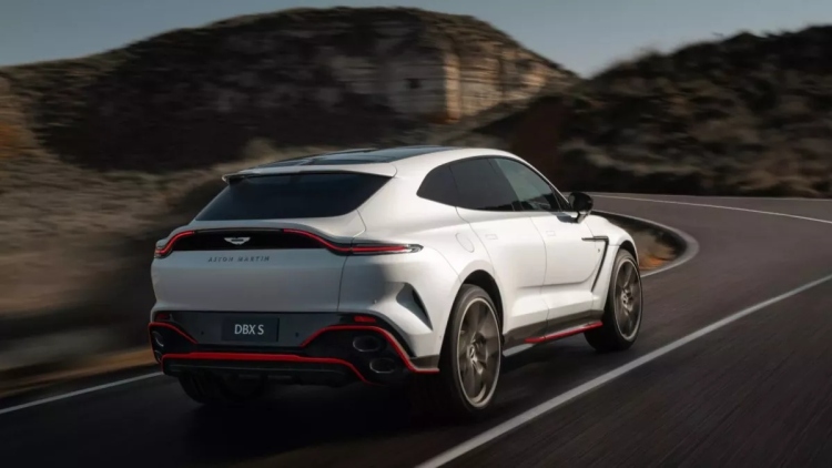 Η Aston Martin ψάχνει ξανά χρηματοδότηση