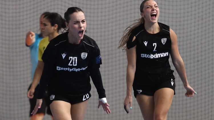 ΠΑΟΚ - ΑΕΚ 35-29: Άνετος ο Δικέφαλος του βορά ισοφάρισε σε 1-1 τη σειρά των τελικών της Α1 χάντμπολ γυναικών, βίντεο 