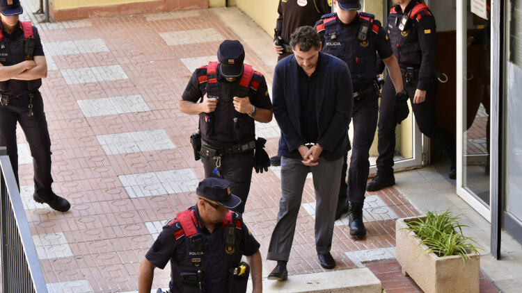 Δικαστής διέταξε την προφυλάκιση του Τζόναθαν Άντικ της Mango με εγγύηση 1 εκατ. ευρώ