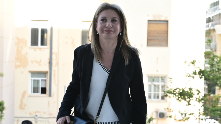 Επιτελείο Καρυστιανού: Δεν είναι συνεργάτες όσοι φωτογραφίζονται μαζί μας, δεν κάνουμε face control