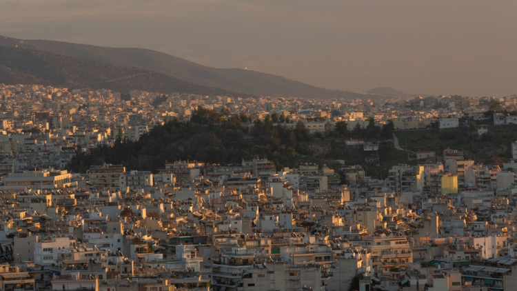Οσμή αερίου στην Αττική: Γιατί είναι δύσκολο να εντοπιστεί η πηγή – Ο καθηγητής Κογεβίνας εξηγεί