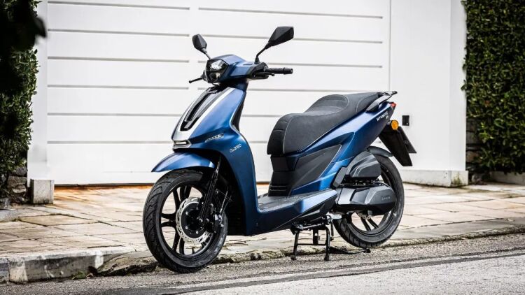 Το 125άρι scooter της UM ακόμα φθηνότερο