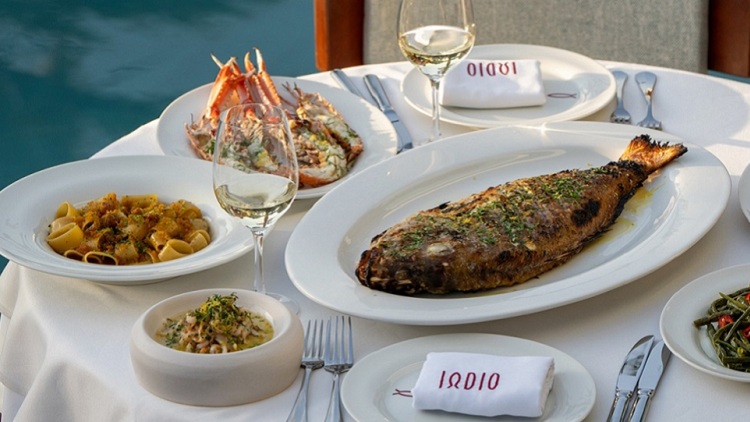 Iodio – Belvedere Mykonos: Pasta Calamarata με αυγοτάραχο Μεσολογγίου, από το Κολωνάκι στη Μύκονο