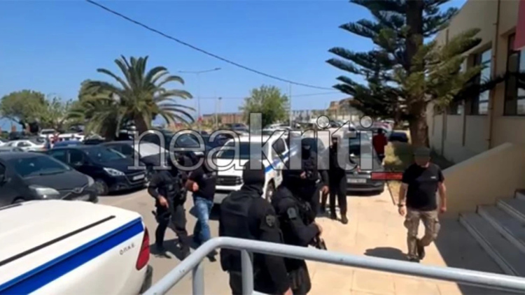 Προφυλακιστέα τα δύο αδέλφια για oικογενειακή «μαφία» στα Βορίζια, εκκρεμεί η απολογία του θείου
