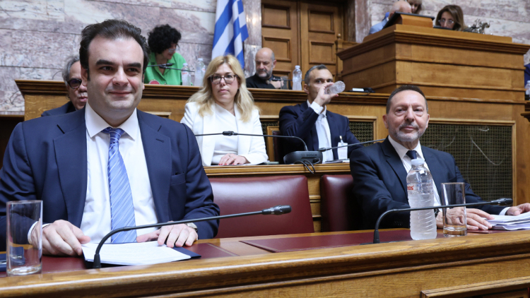 Στουρνάρας: Οι διεθνείς αναταράξεις δεν επιτρέπουν εφησυχασμό - Πιερρακάκης: Η επομένη 10ετια θα κριθεί από την ανάπτυξη και την ισχύ κάθε χώρας στην Ευρώπη