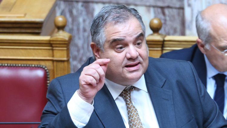 Τα Προσφυγικά θα γίνουν κοινωνικές κατοικίες για ευάλωτους πολίτες, λέει ο Βασίλης Σπανάκης