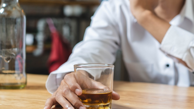 Ένας στους τρεις ζει στην Ευρώπη ζει με λιπώδη νόσο του ήπατος, αλκοόλ και καθιστική ζωή αυξάνουν τον κίνδυνο
