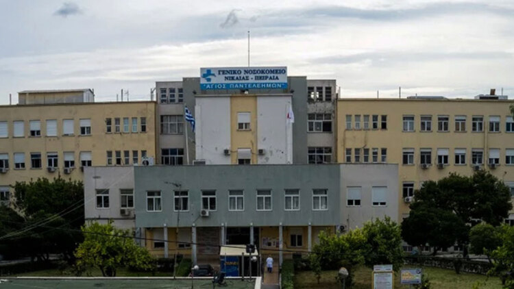 Οδηγός μηχανής παρέσυρε ανήλικη στο Κερατσίνι - Τραυματίστηκαν και οι δύο, διακομίστηκαν στο Γενικό Κρατικό Νικαίας 