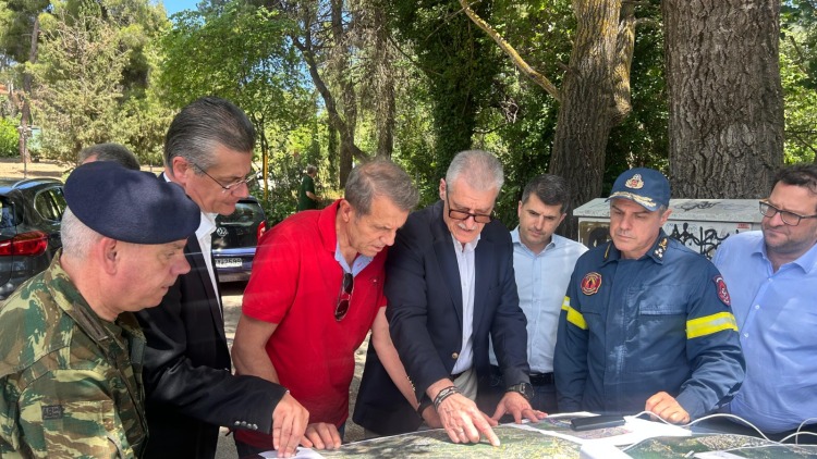 Αυτοψία Τουρνά σε περιοχή της Κηφισιάς στο πλαίσιο της αντιπυρικής περιόδου