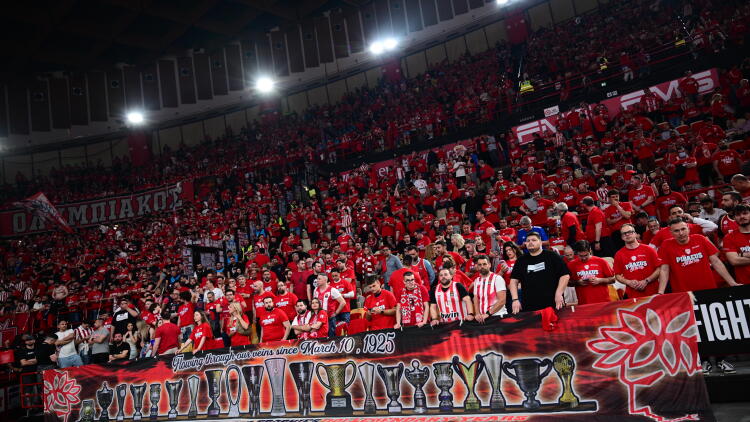 Η ΚΑΕ Ολυμπιακός ανακοίνωσε sold out για τον 1ο ημιτελικό της Basket League κόντρα στην ΑΕΚ 