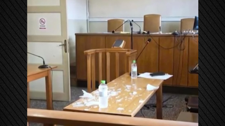 Φωτιστικό έπεσε πάνω σε δικηγόρο κατά τη διάρκεια της δίκης στη Νάουσα
