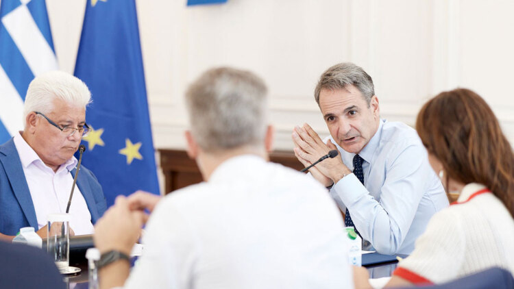 Συνάντηση του Πρωθυπουργού Κυριάκου Μητσοτάκη με αντιπροσωπεία του Πανελλήνιου Συλλόγου Παραπληγικών